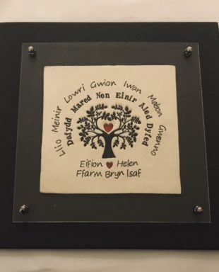 Ffram Llechan Fawr – Coeden Teulu