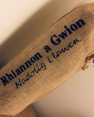 Bag Gwin Nadolig Llawen Personol - Cwpwl